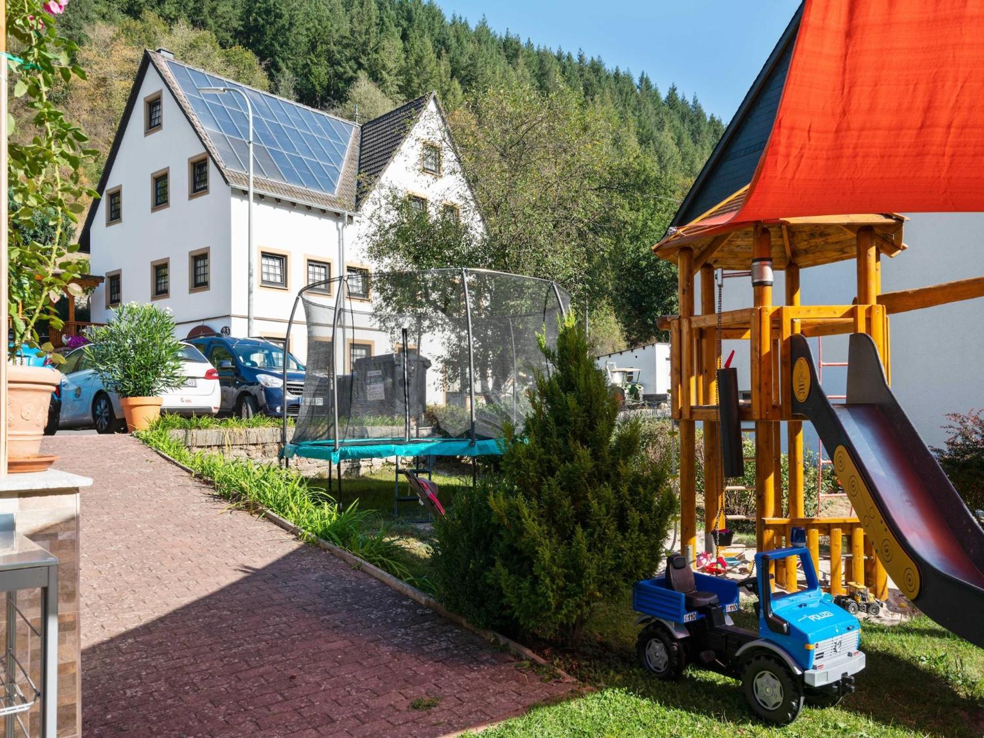 A Modern Apartment In The Hunsr Ck Region S Romantic Drohn Valley Merschbach Exterior photo
